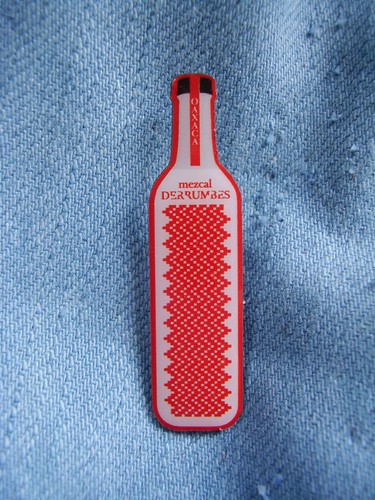Pin mezcal derrumbes - pin,